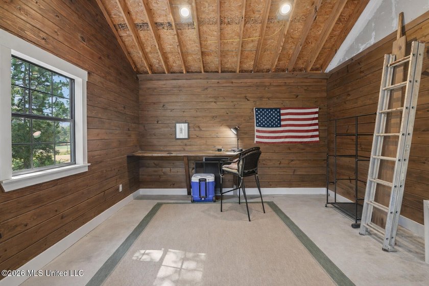This gorgeous 3,320 sq ft remodeled cedar home sits on nearly an - photo 39