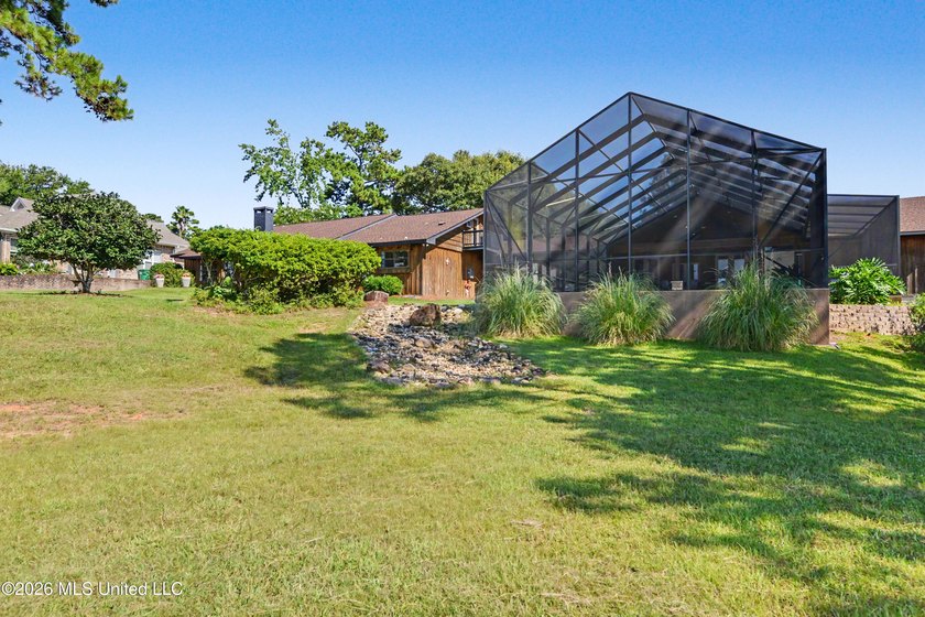 This gorgeous 3,320 sq ft remodeled cedar home sits on nearly an - photo 40