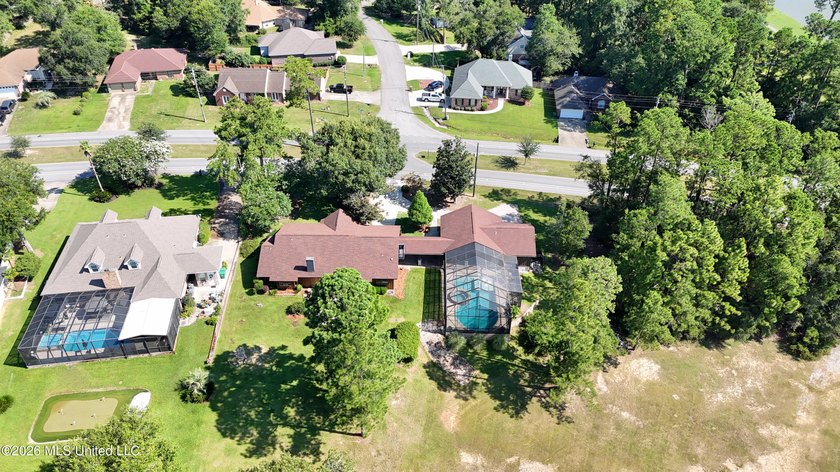 This gorgeous 3,320 sq ft remodeled cedar home sits on nearly an - photo 45