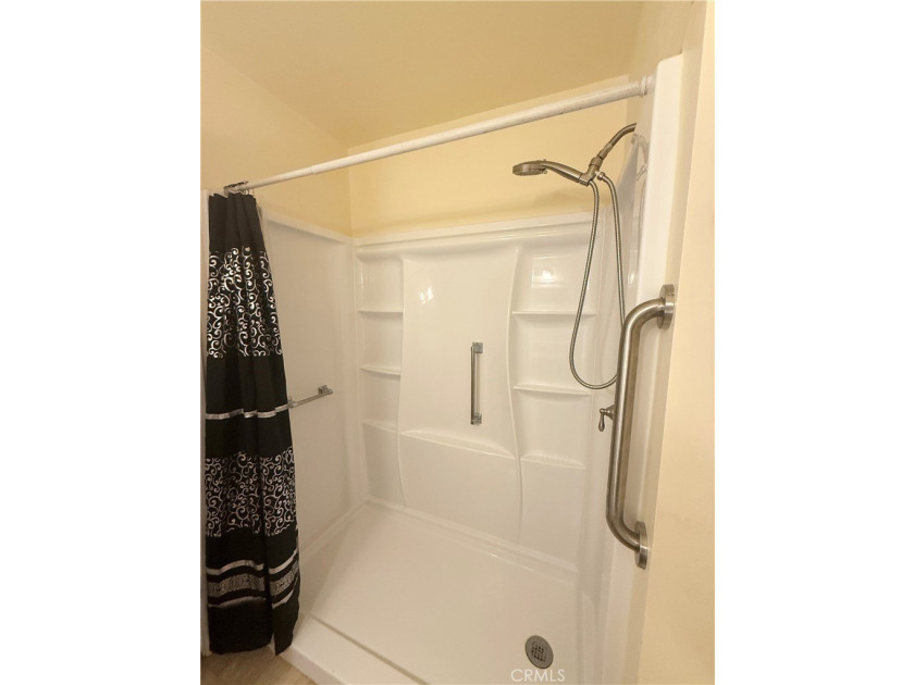 Discover the potential in this 3-bedroom, 2-bath home offering - photo 13