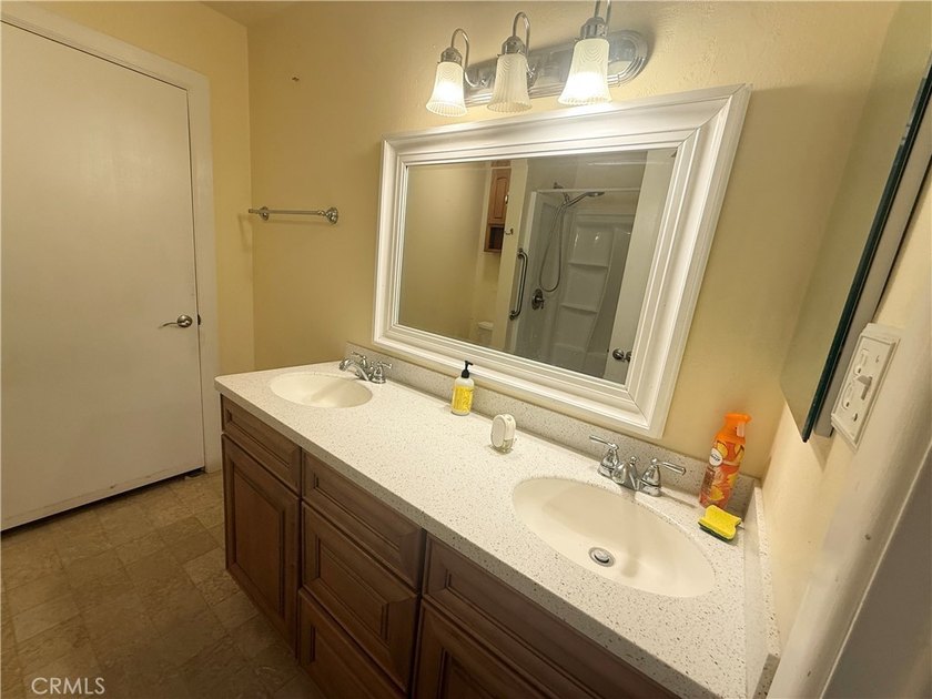 Discover the potential in this 3-bedroom, 2-bath home offering - photo 14