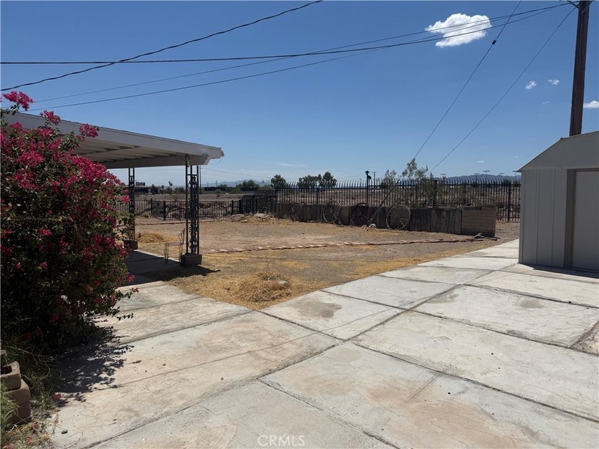 Discover the potential in this 3-bedroom, 2-bath home offering - photo 20