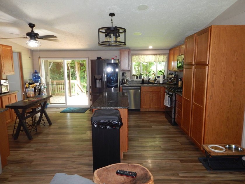 3 Bedroom, 2 Bath manufactured home on 63 acres +/-, just off Rt - photo 20