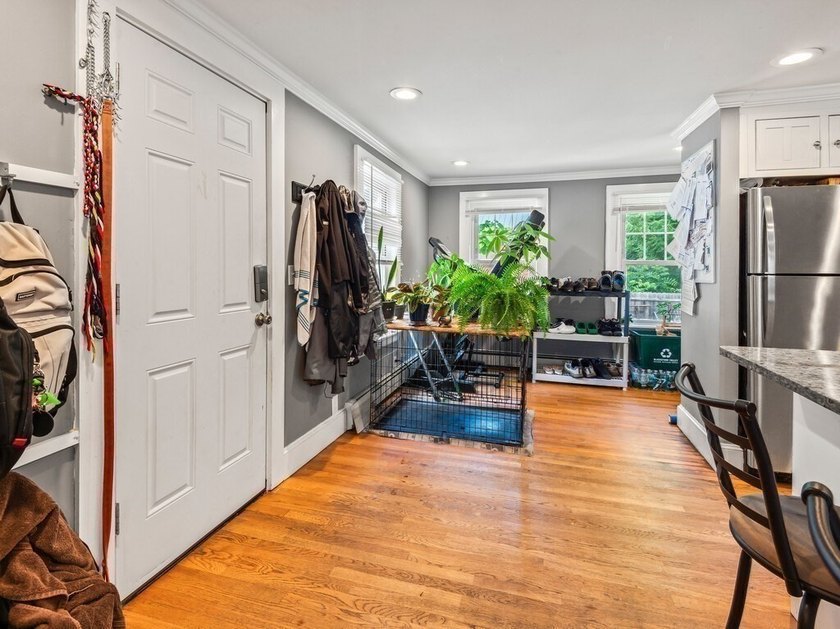 Homes with this much character, space, and charm don`t come - photo 8