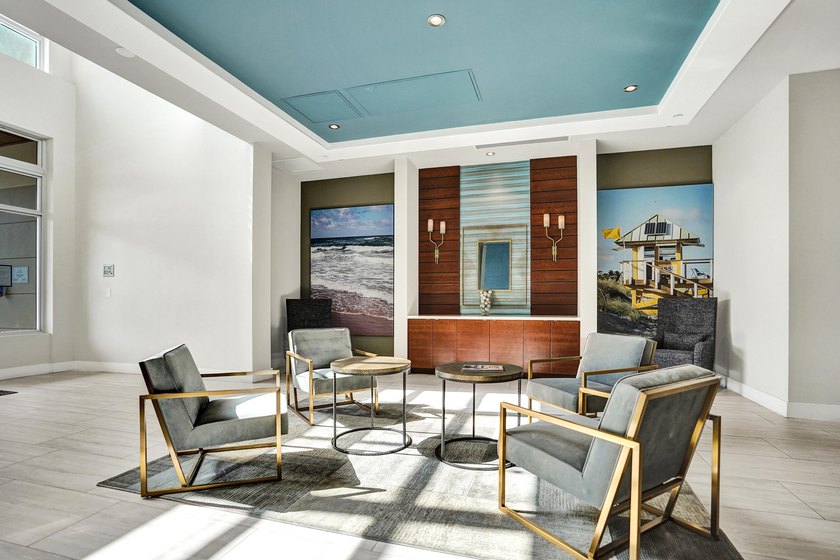 Experience the pinnacle of Delray Beach living at 236 SE 5th Ave - photo 4