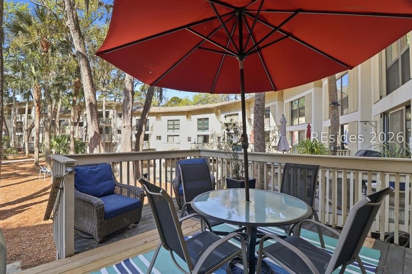 Terrific 2 bedroom/2 bath villa just steps from the beach! This - photo 19