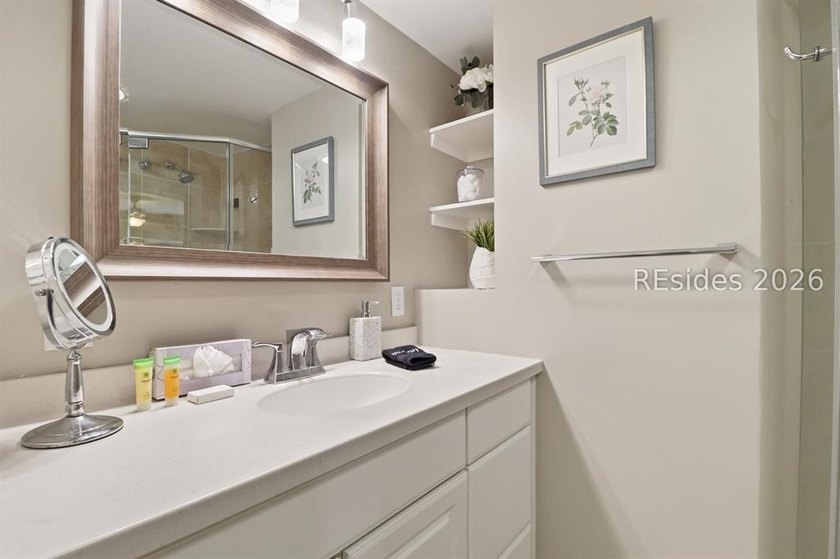 Terrific 2 bedroom/2 bath villa just steps from the beach! This - photo 23