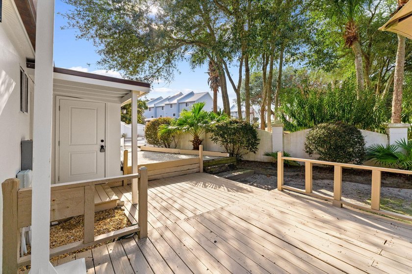 Open your business in this stand alone building directly on 30A! - photo 31