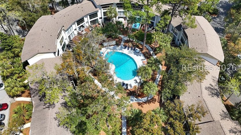 Terrific 2 bedroom/2 bath villa just steps from the beach! This - photo 32