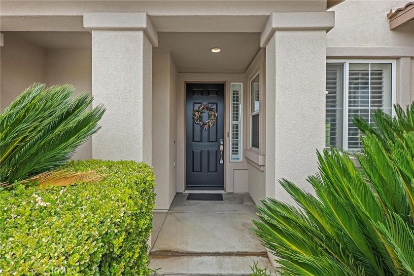 STOP SCROLLING-THE HOME EVERYONE WANTS JUST HIT THE MARKET! Golf - photo 4