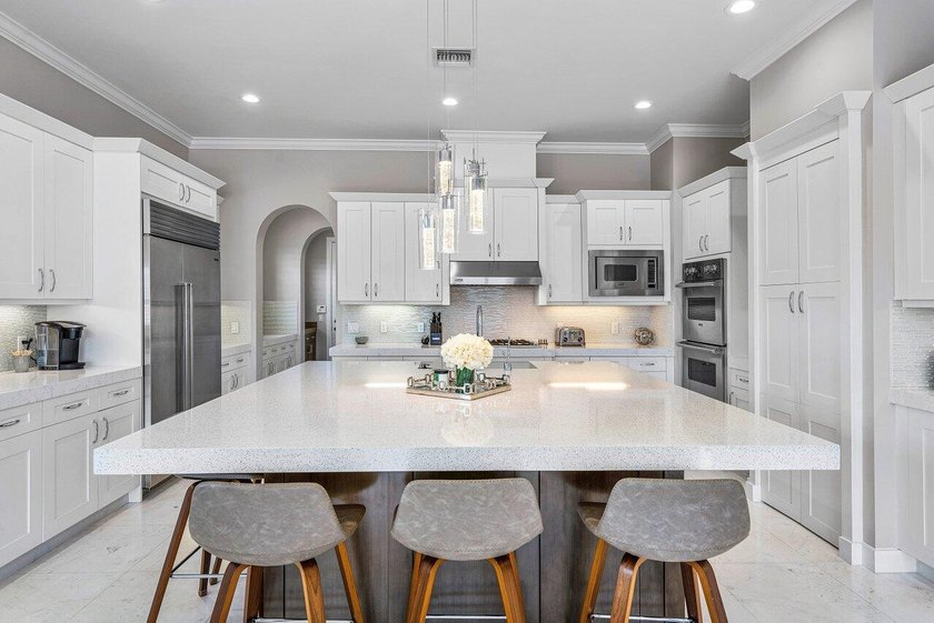 Welcome to 17511 Cadena Drive, a home in The Oaks with over 1/2 - photo 18