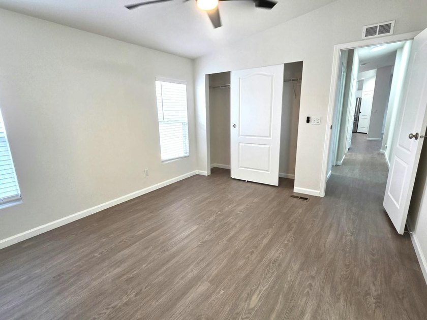 OPEN HOUSESAT/SUN 11am -3pm. CHECK IN AT CLUBHOUSE. This 3bd/2ba - photo 9