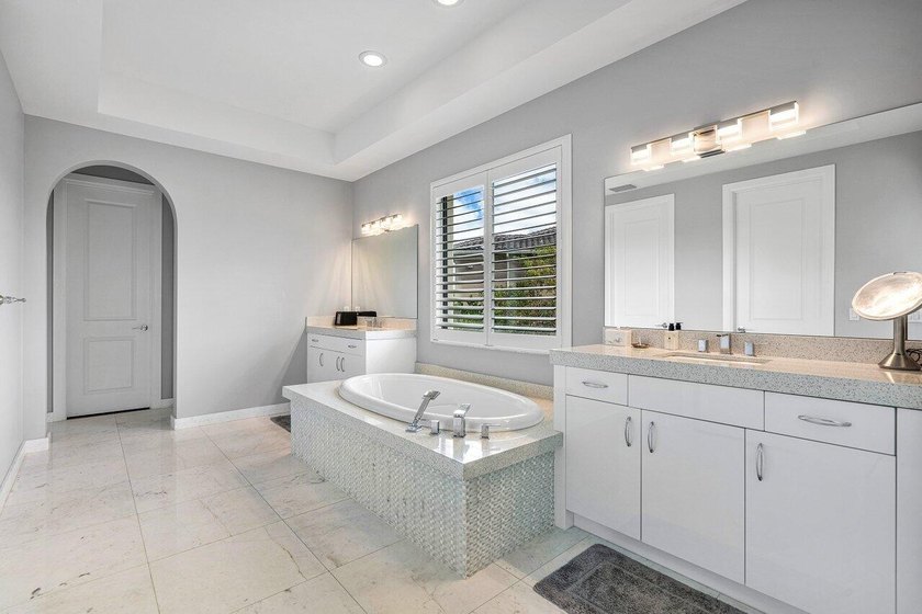 Welcome to 17511 Cadena Drive, a home in The Oaks with over 1/2 - photo 37