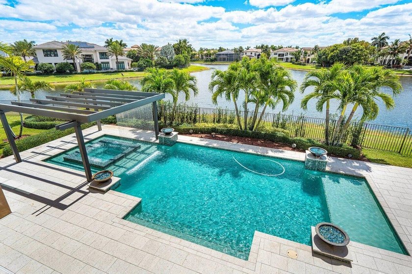 Welcome to 17511 Cadena Drive, a home in The Oaks with over 1/2 - photo 40