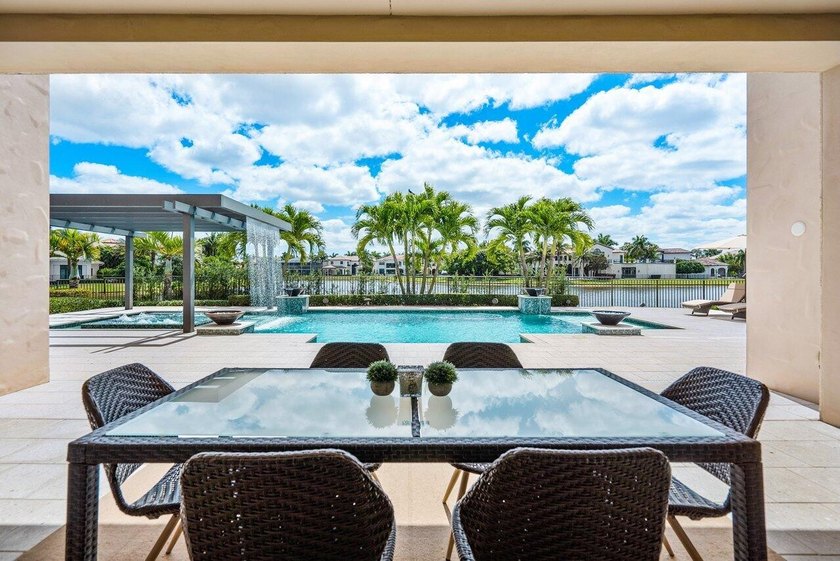 Welcome to 17511 Cadena Drive, a home in The Oaks with over 1/2 - photo 42