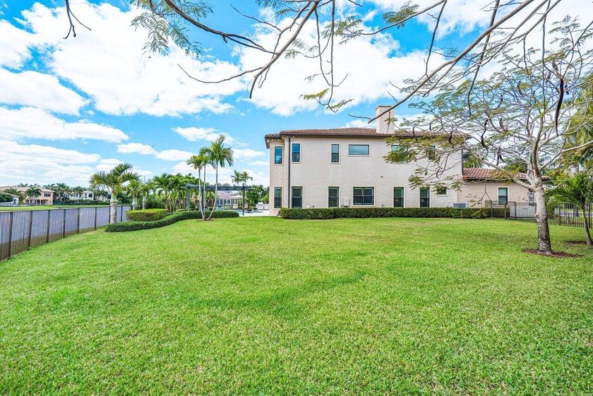 Welcome to 17511 Cadena Drive, a home in The Oaks with over 1/2 - photo 50
