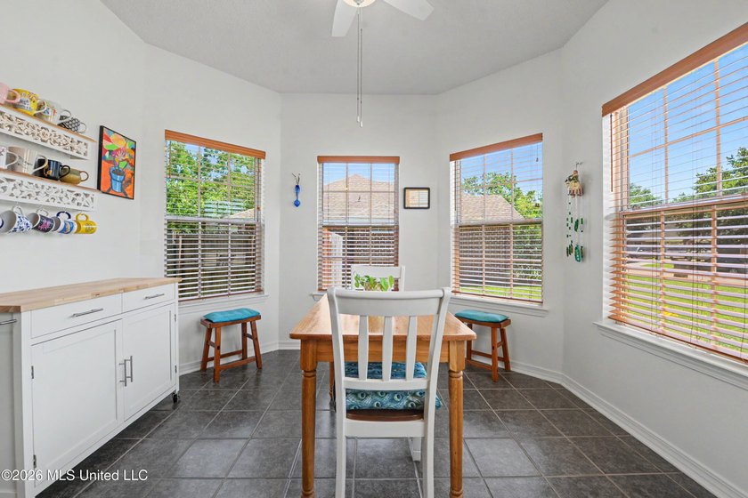 This Fabulous Home has so Many Custom Upgrades and Renovations!! - photo 7