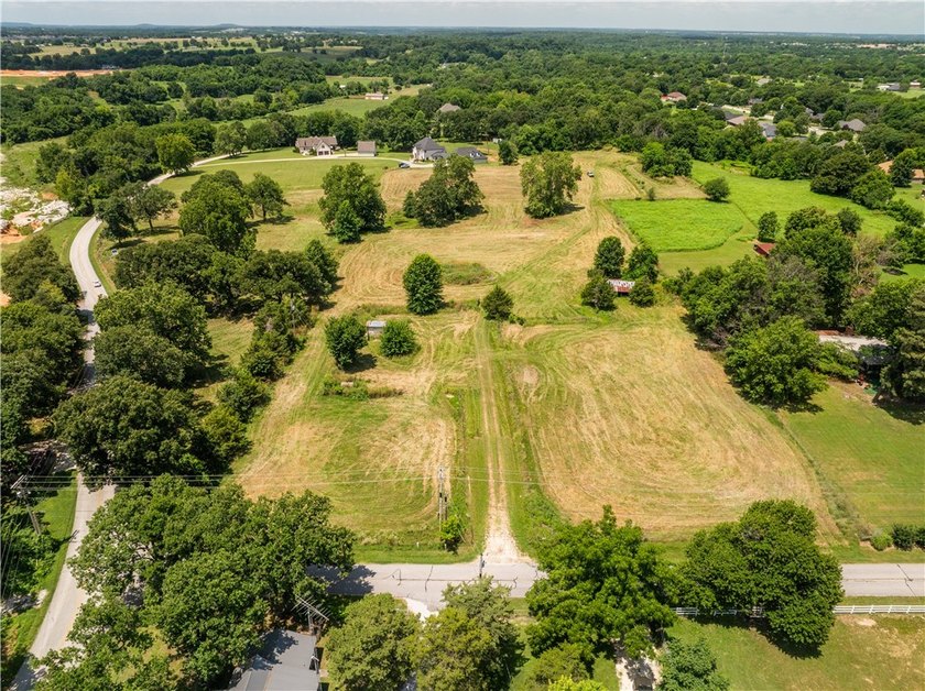 Rare opportunity in Elm Springs-1.00 scenic acres with open - photo 8