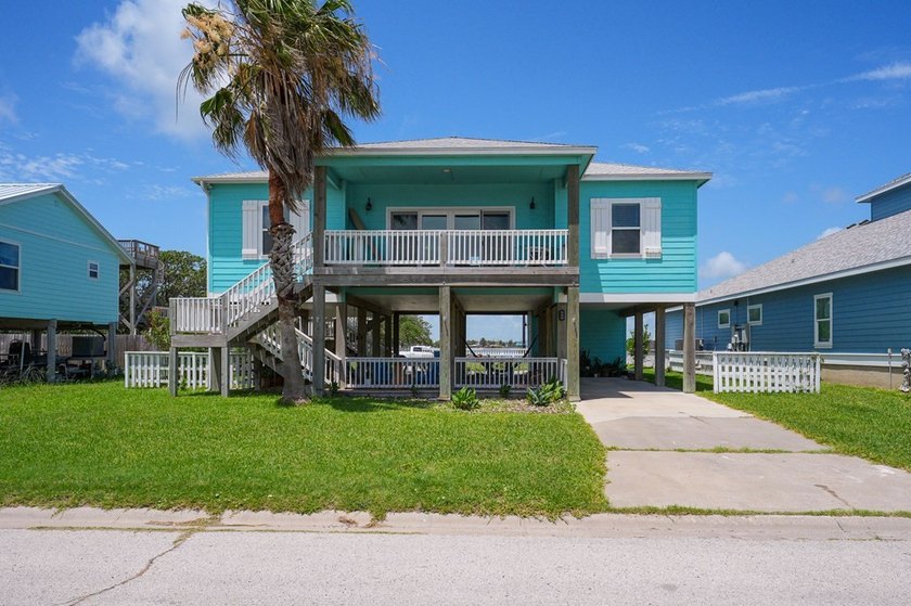 Custom built post Harvey. This 3/2 island home includes an - photo 12