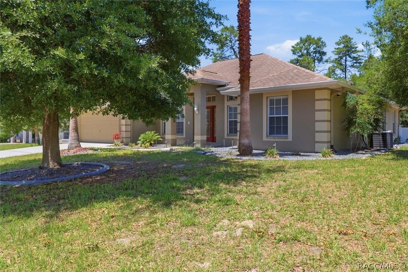 Beautifully updated, this 4-bedroom plus office pool home is - photo 5