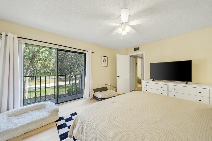 Located in the Village of Sandalwood Lakes South , this newly - photo 16