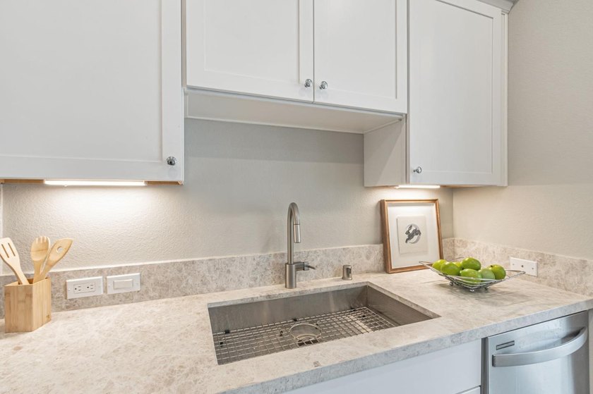 Welcome to this charming open and versatile floor plan; - photo 17