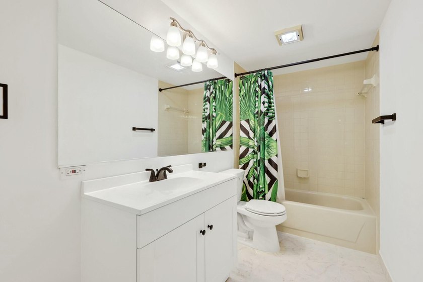Located in the Village of Sandalwood Lakes South , this newly - photo 22