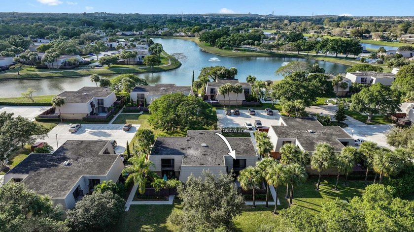 Located in the Village of Sandalwood Lakes South , this newly - photo 32
