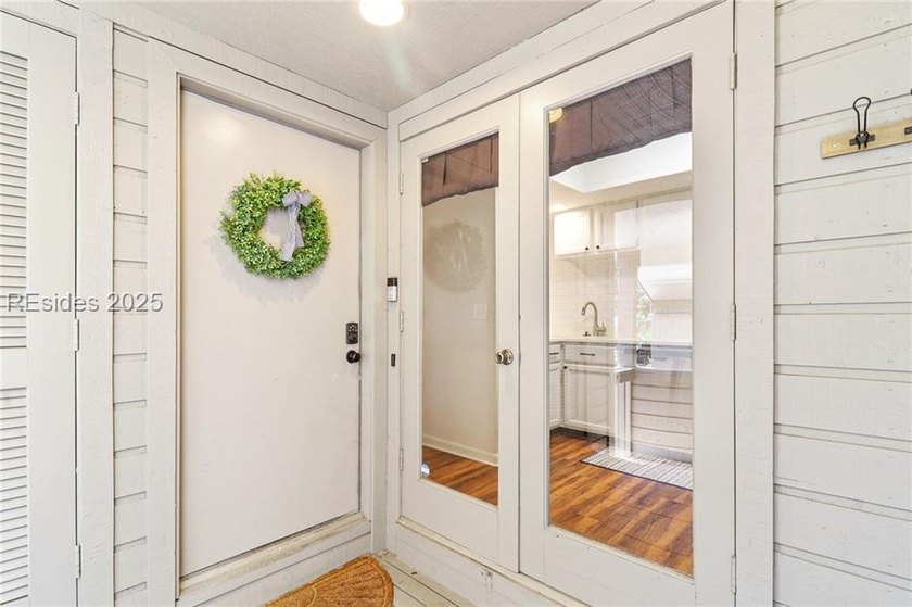 Welcome to your island getaway in the highly desirable St - photo 4