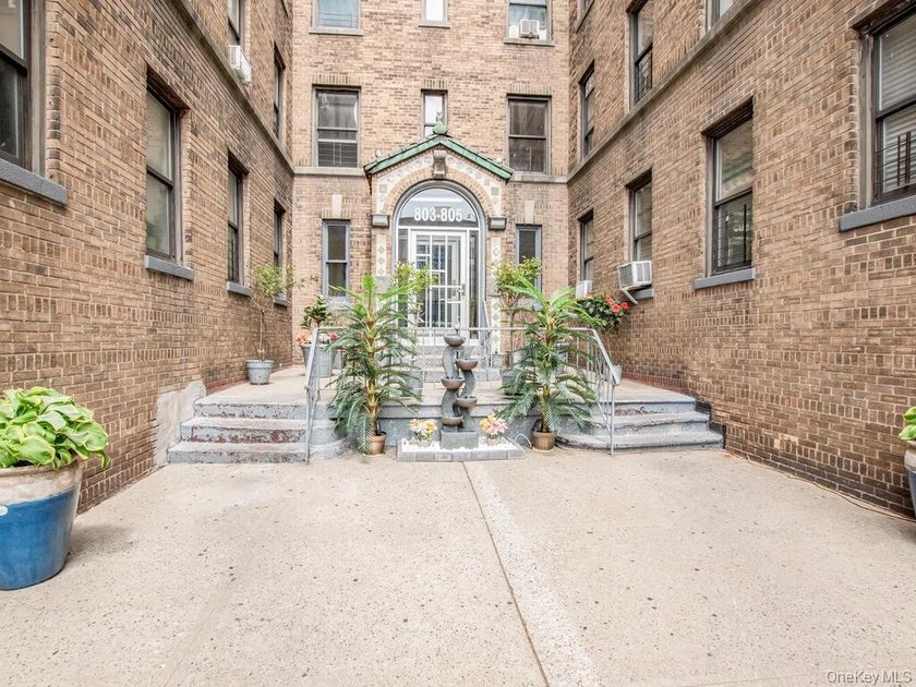 Great Opportunity to own this stylish &amp; affordable 1 Bedroom 1 - photo 15