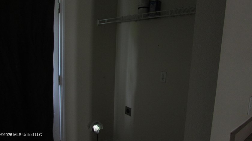 3/2 single story townhome in North Biloxi. No flood, also - photo 7