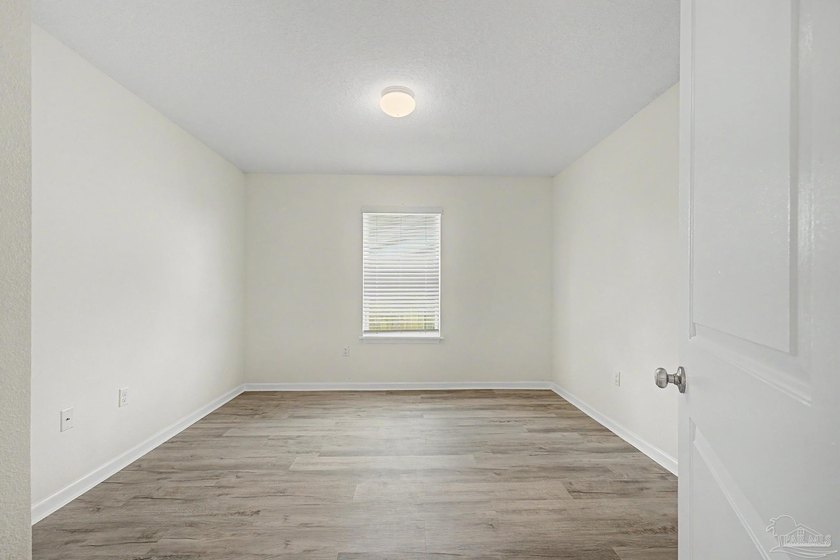 Welcome to Bridlewood subdivision. This property features a - photo 22