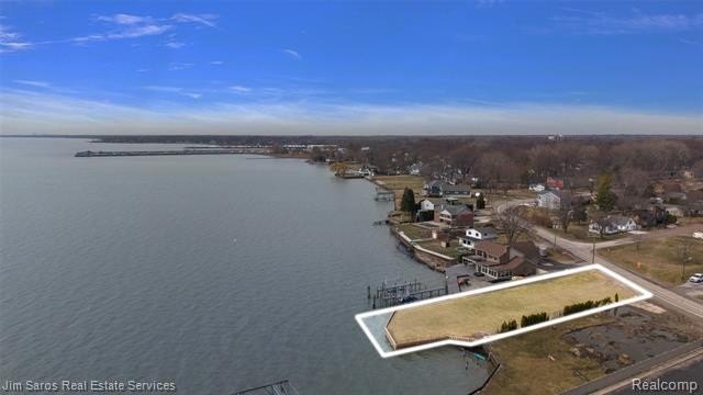 An exceptional opportunity to create a custom waterfront estate - photo 2