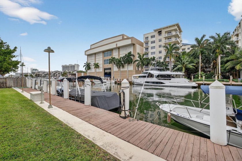 Experience the best of Fort Lauderdale's coastal lifestyle. This - photo 37