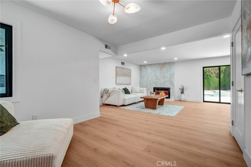 Welcome to this beautifully remodeled turnkey single-story home - photo 8