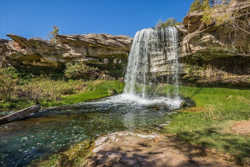 Extraordinary River Falls Estate on the Rim with over 5 acres! - photo 40