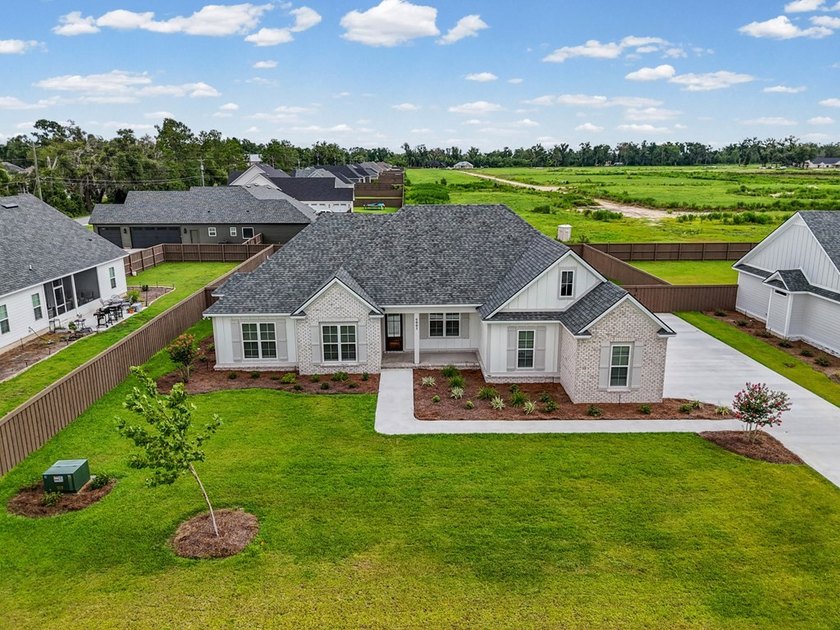 Experience elevated new construction in Pointers Ridge, South - photo 3