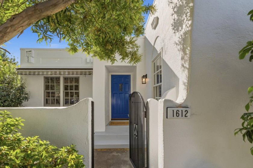 Nestled in Burlingame's highly desirable Easton Addition, this - photo 5
