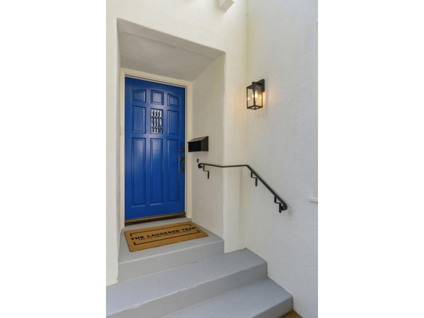Nestled in Burlingame's highly desirable Easton Addition, this - photo 6