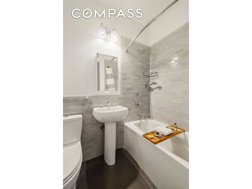 422 2nd Street #4 is a bright, renovated floor-through with - photo 11