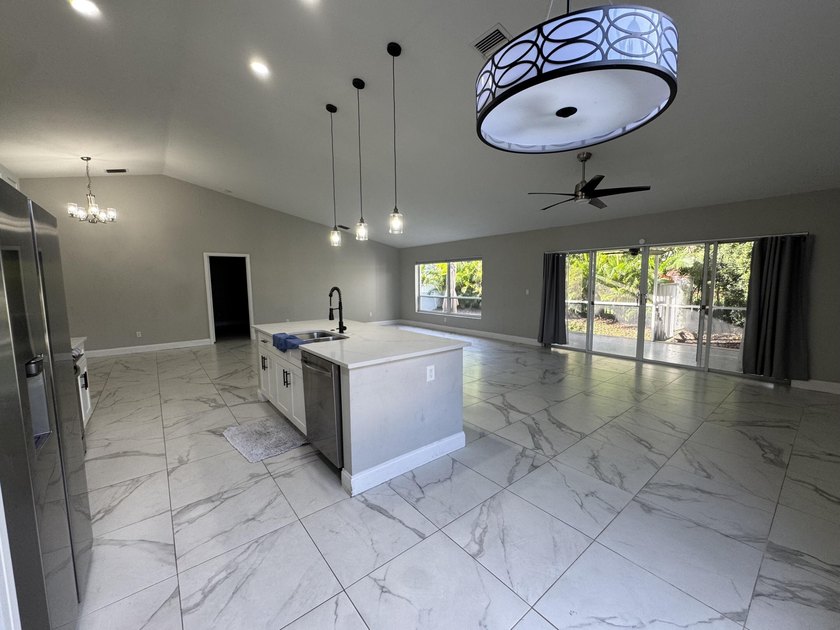 18750 Caspian Cir - photo 11