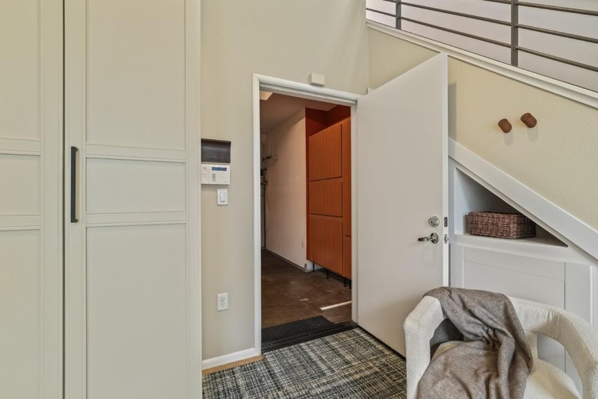 Welcome to 1202 66th St, a bright and modern end-unit tri-level - photo 5