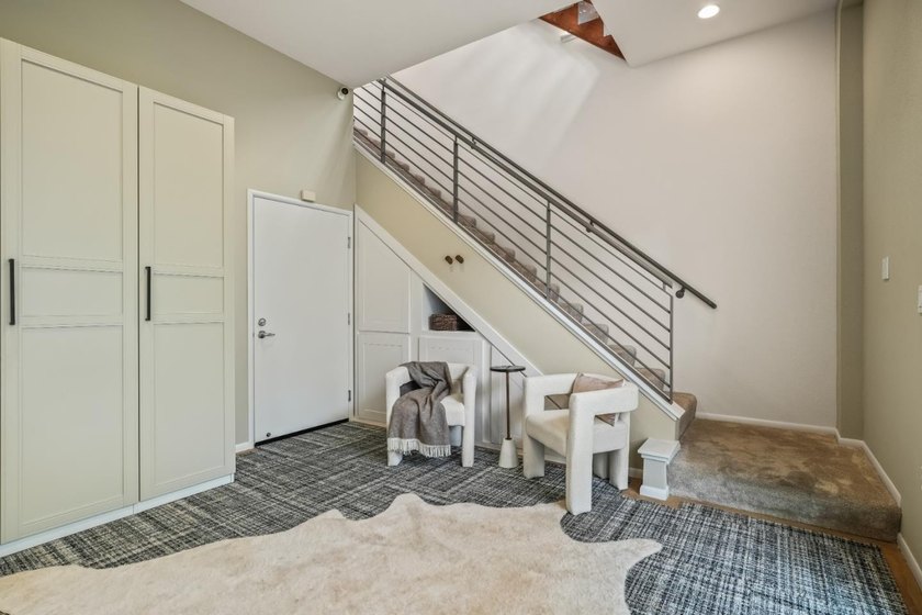Welcome to 1202 66th St, a bright and modern end-unit tri-level - photo 6