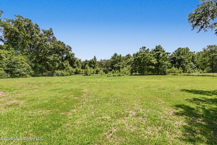 Spacious 3BR/2BA double-wide home with 2,342 SF on 1.37 acres in - photo 25