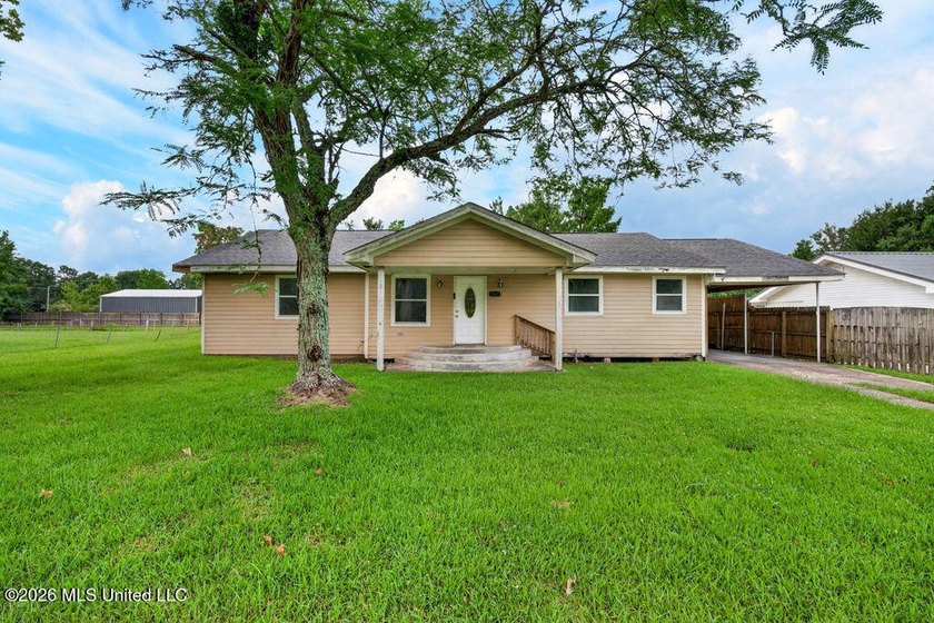 **Charming Bay Saint Louis Cottage - A Steal of a Deal!** - photo 2