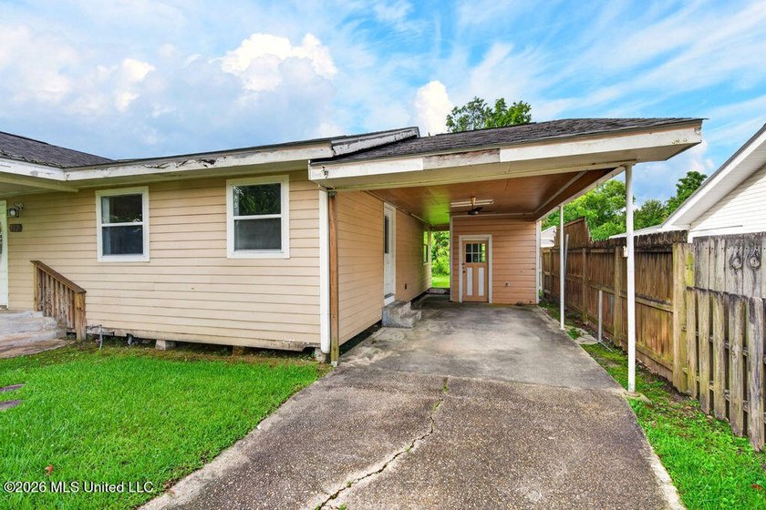 **Charming Bay Saint Louis Cottage - A Steal of a Deal!** - photo 5