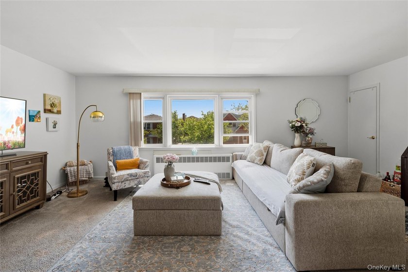 Spacious and well-maintained legal two-family home located in - photo 16