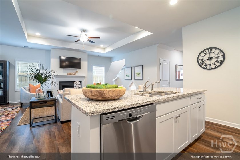 Discover the thoughtfully designed Gwinnett II floor plan - photo 8