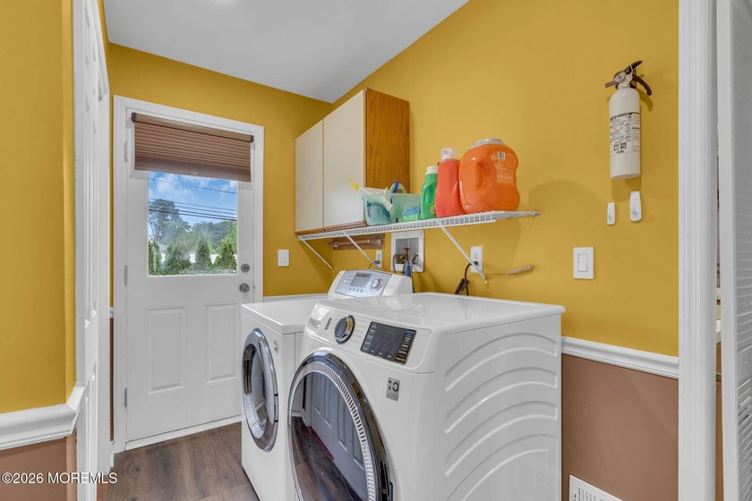 Welcome to this beautifully maintained 3-bedroom, 2.5-bath home - photo 28