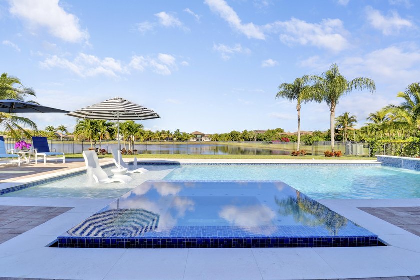 Enjoy refined lakefront living in the prestigious Bay Hill at - photo 34